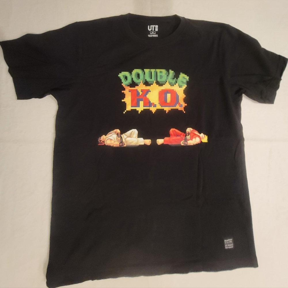 Uni Qlo Street Fighter 2 Ken&Ryu double ko limited edition shirt